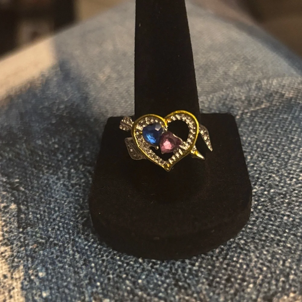 Heart Arrow Gemstone Ring with Blue and Pink Stones - Picture 5 of 5